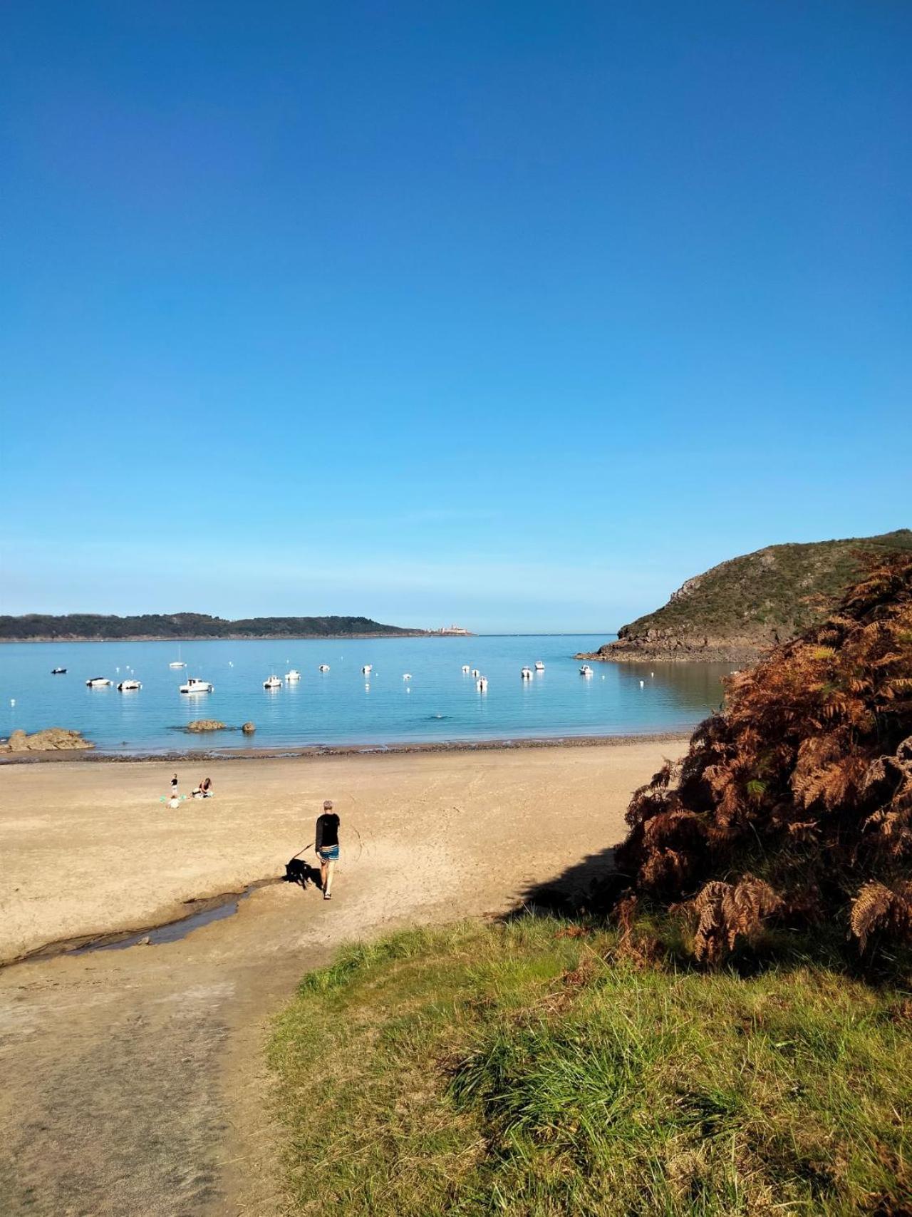 Bienvenue Au Studio L'Escale Bleue Avec Vue Mer Et Sur Le Cap Frehel Saint-Cast-le-Guildo Exteriér fotografie