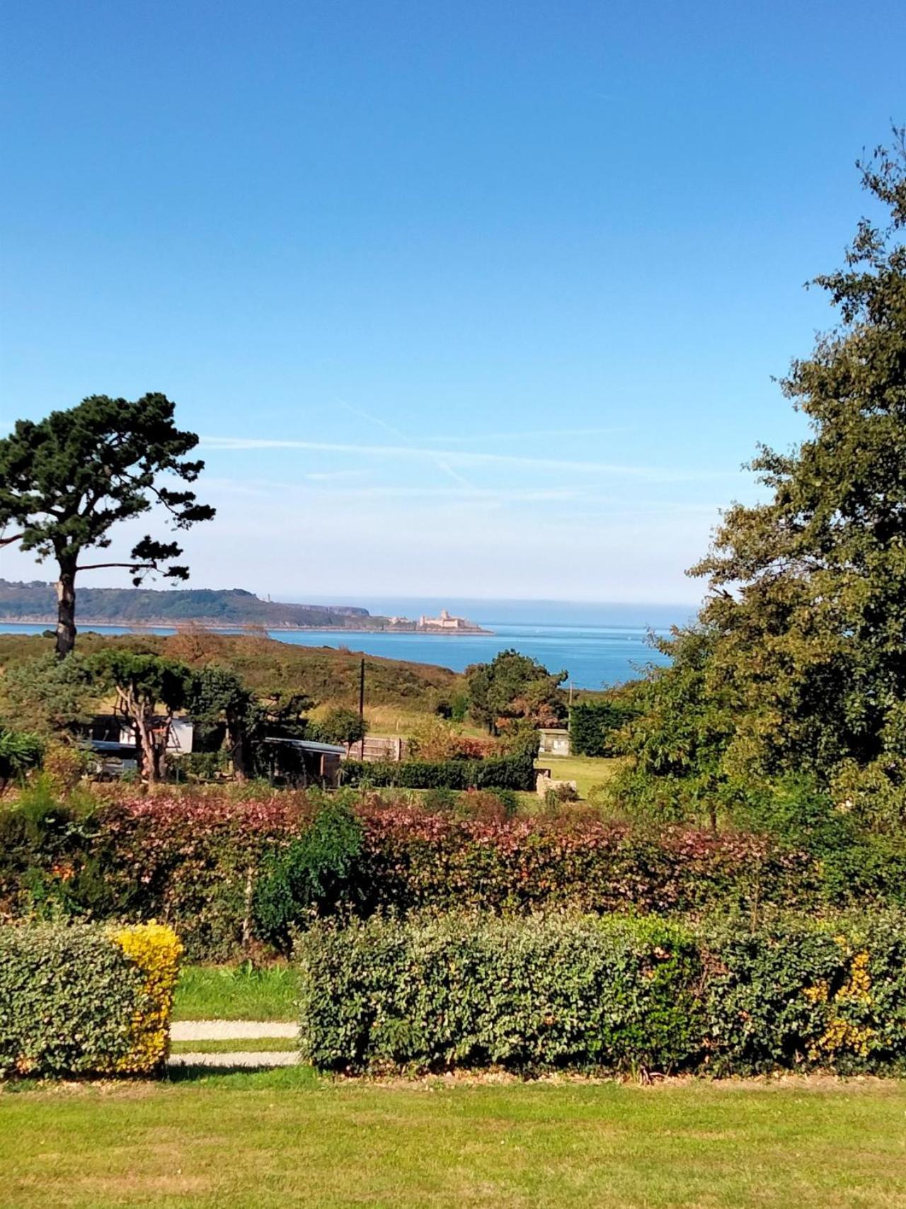 Bienvenue Au Studio L'Escale Bleue Avec Vue Mer Et Sur Le Cap Frehel Saint-Cast-le-Guildo Exteriér fotografie